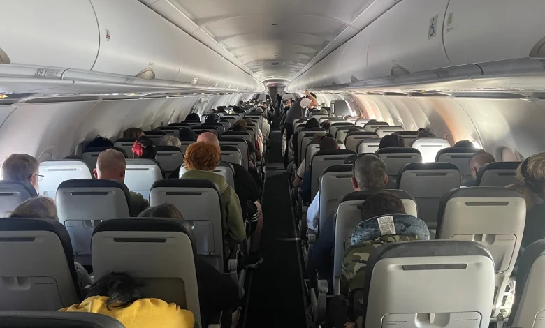 "Snitch On Them!" Frontier Flight Attendant Deputizes Passengers To Locate Unauthorized Dog Onboard