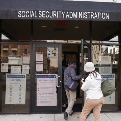 Social Security wants about 15 million fewer visits in its field offices