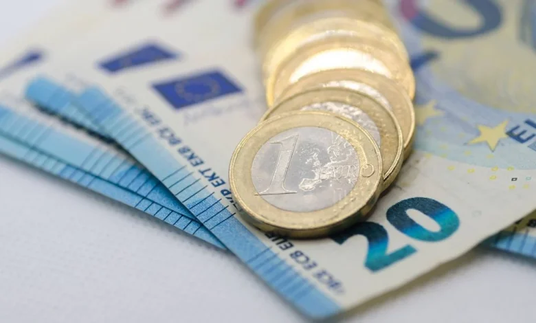 Social welfare update people over new payment date changes