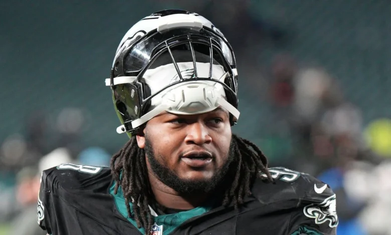 Sources: Eagles DT Carter out after procedures