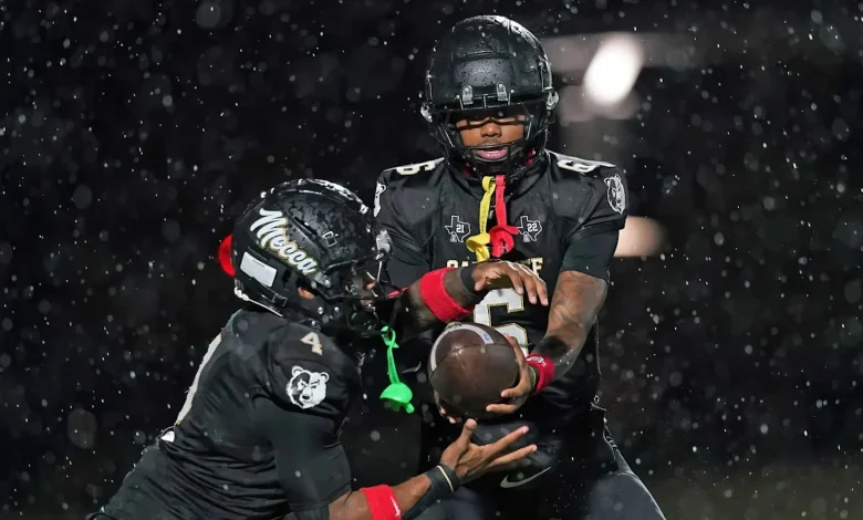 South Oak Cliff vs. Randle: Live score updates of Texas high school football Class 5A Division 2 championship