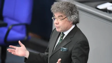 Staatsanwaltschaft Berlin: AfD-Politiker Moosdorf wegen Hitlergrußes angeklagt