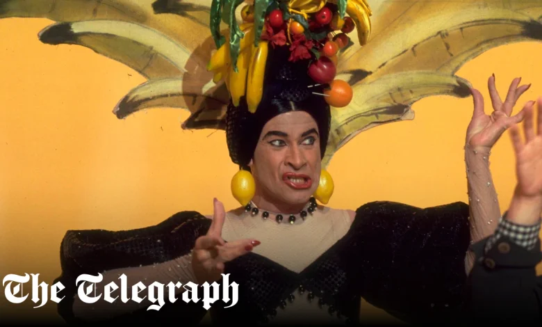 Stanley Baxter, comic actor whose TV extravaganzas and female impersonations won vast audiences