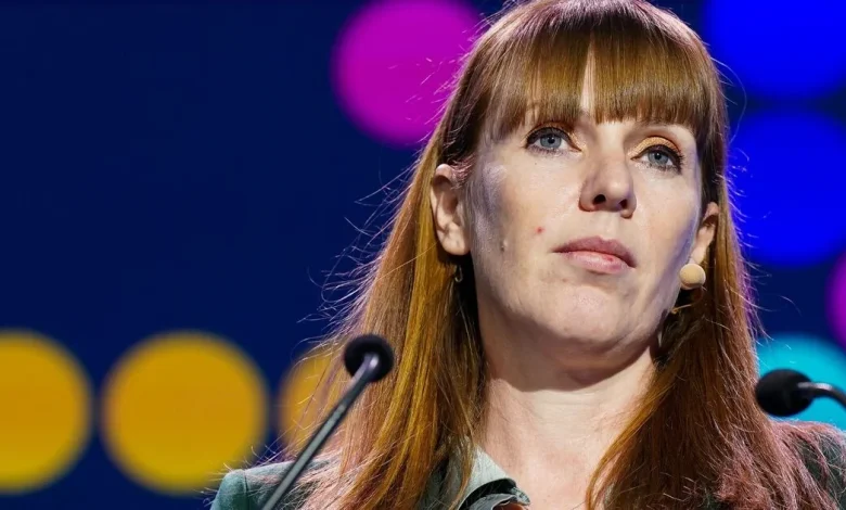 Starmer faces mutiny as Rayner joins Labour rebellion against reforms