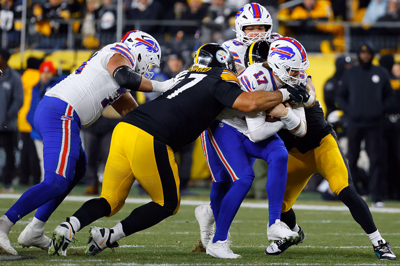 Steelers star Cam Heyward furious after what Bills’ Josh Allen allegedly did to him during game