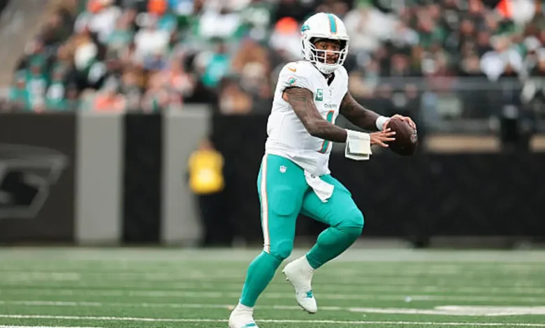 Steelers vs. Dolphins Prediction, Odds, Picks for Monday Night Football