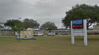 Sterling High School student in Baytown dies after stabbing on campus, Goose Creek CISD says