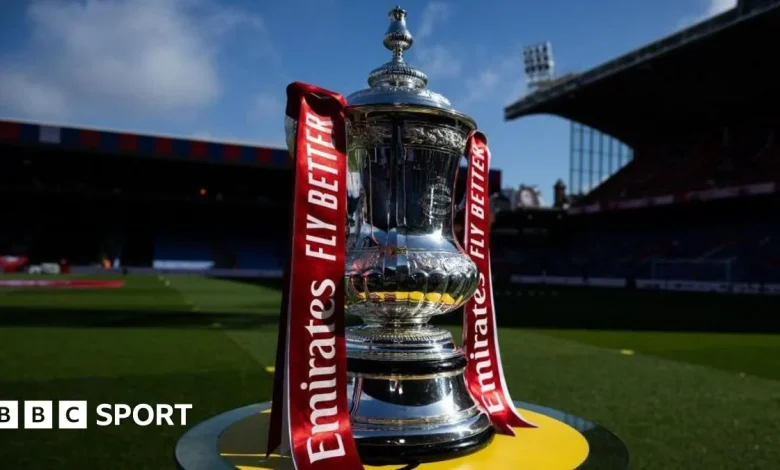 Stockport County 0-0 Cambridge United (4-5 pens)