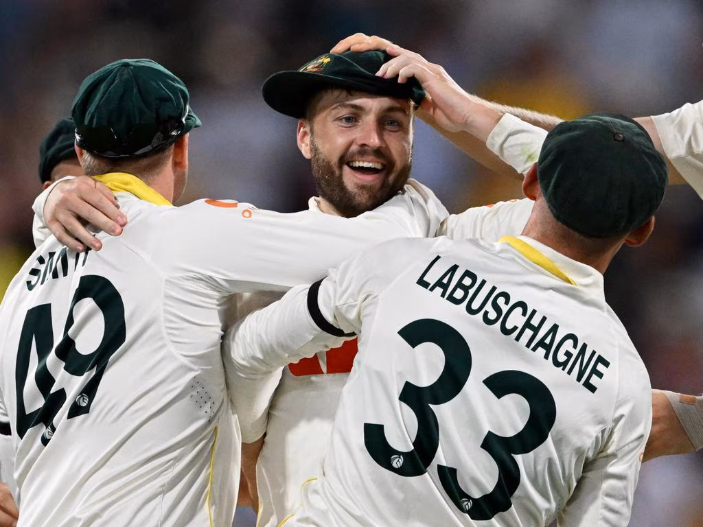 Stokes’ brain-fade, magical Starc: Day one’s biggest Ashes moments