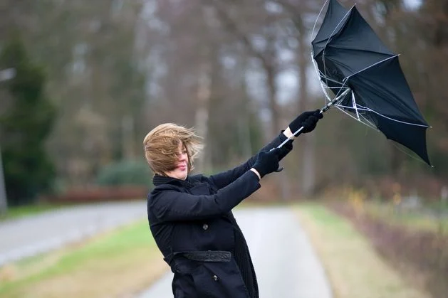 Storm Bram: 'Potential to be very impactful’ – Met Éireann issues Status Orange and Yellow wind warnings