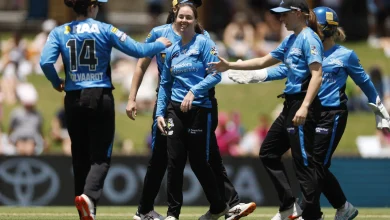 Strikers make one change to 13-player squad for must-win match vs Hurricanes