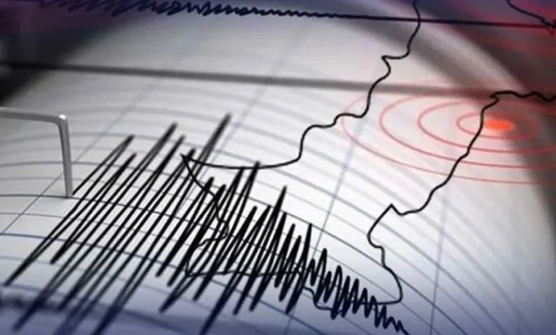 Strong earthquake jolts several areas of KP