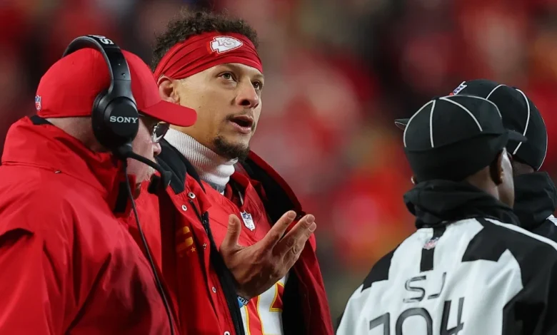 'Sunday Night Football' live updates: Texans defeat Chiefs 20-10 in crucial matchup