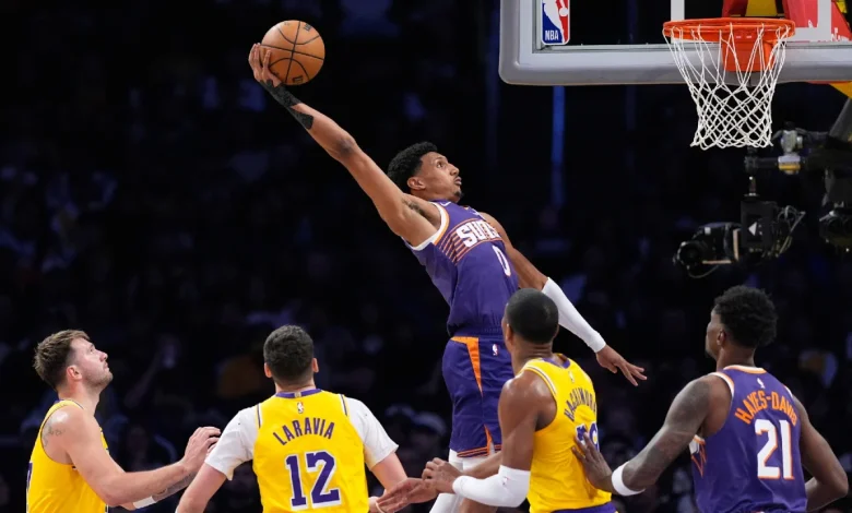Suns snap Lakers' winning streak with victory despite Booker's early exit