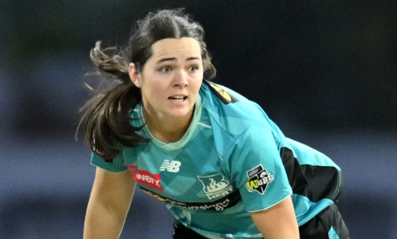 Teenage prodigy claims WBBL|11 Young Gun award