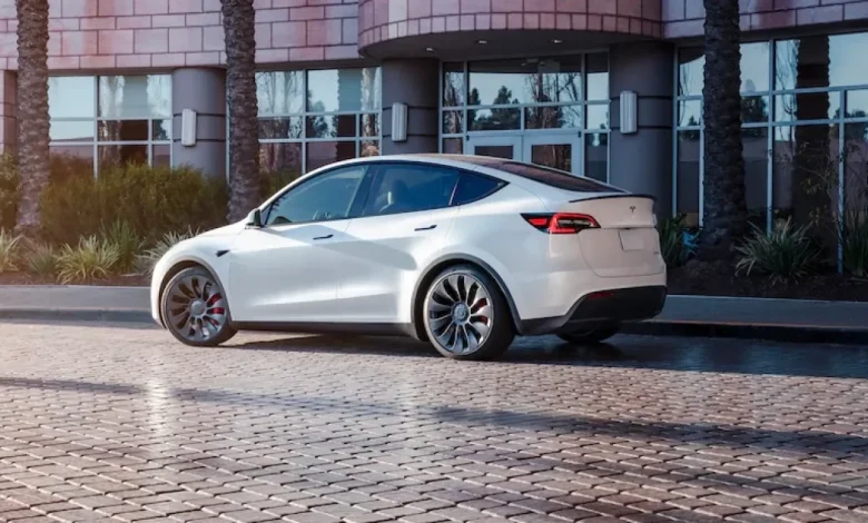 Tesla (TSLA) sales keep crashing in Europe with a single market temporarily saving it