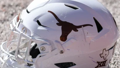 Texas lands 5-star WR; flips 4-star DE from Baylor
