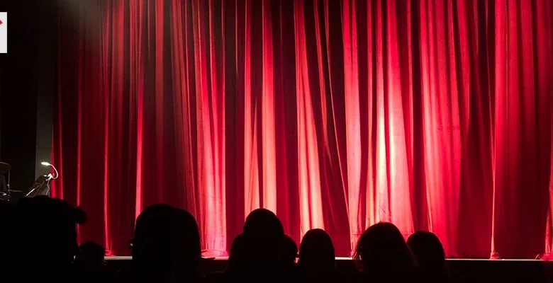 The Nostalgic Soundtrack of Christmas: Why Sleigh Bells and Crooners Define the Season