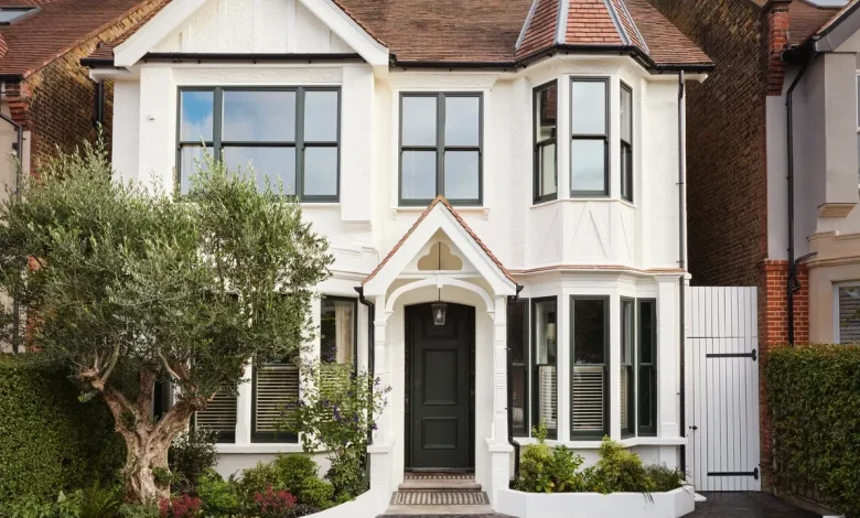 The Omaze London house is close to the incredibly sought-after area of Queen’s Park