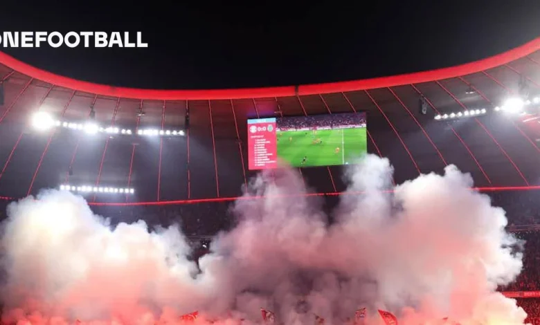📸 The fans are buzzing, Bayern end puts on a pyro show