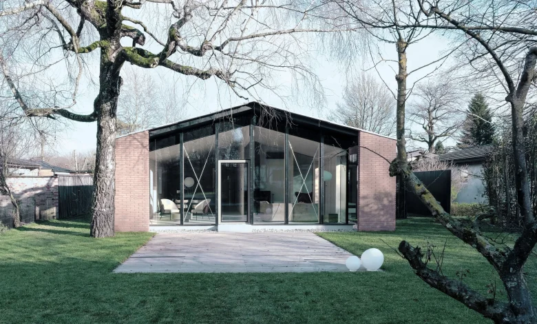 This eco bungalow is inspired by a greenhouse