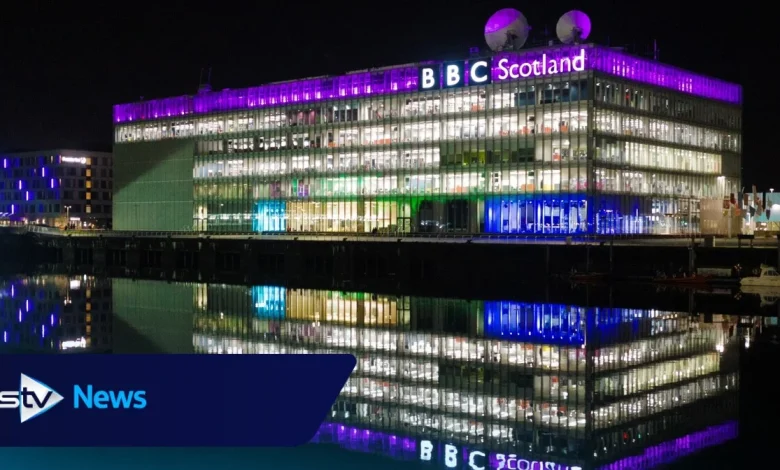 Thousands back call for BBC Radio Scotland to reverse late-night schedule changes