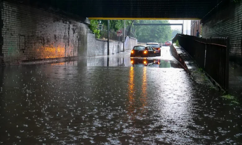 Thursday rain from the south and the west accompanied by strong, gusty winds