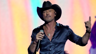 Tim McGraw Shrugs Off Jokes About His Fringe Pants in Las Vegas