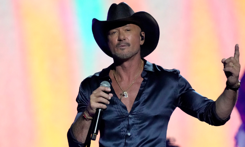 Tim McGraw Shrugs Off Jokes About His Fringe Pants in Las Vegas