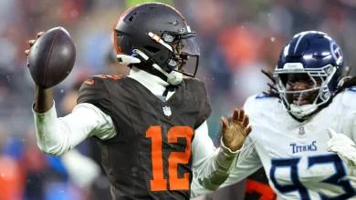 Titans' elite defensive tandem is fueling a late-season shift in momentum