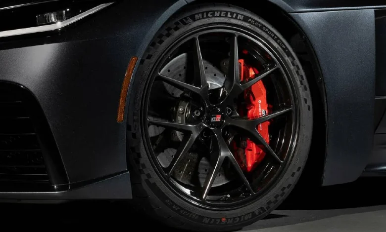 Toyota V8 hybrid flagship revealed