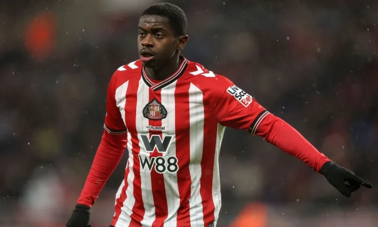 Transfer rumors, news: Chelsea, Man United pushing to sign Sunderland's Sadiki