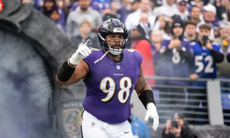 Travis Jones, Ravens agree on three-year extension