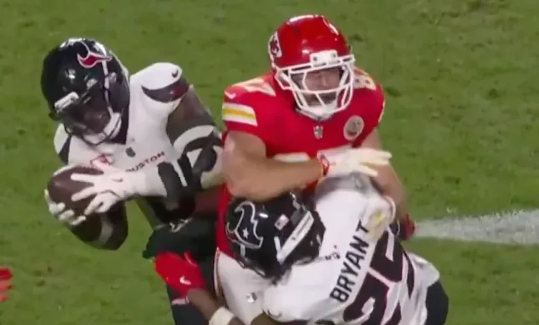 Travis Kelce Got Crushed After Drop Results in Pitiful Patrick Mahomes Interception