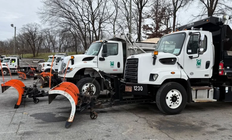 Triad crews prepare for possible wintry precipitation Friday