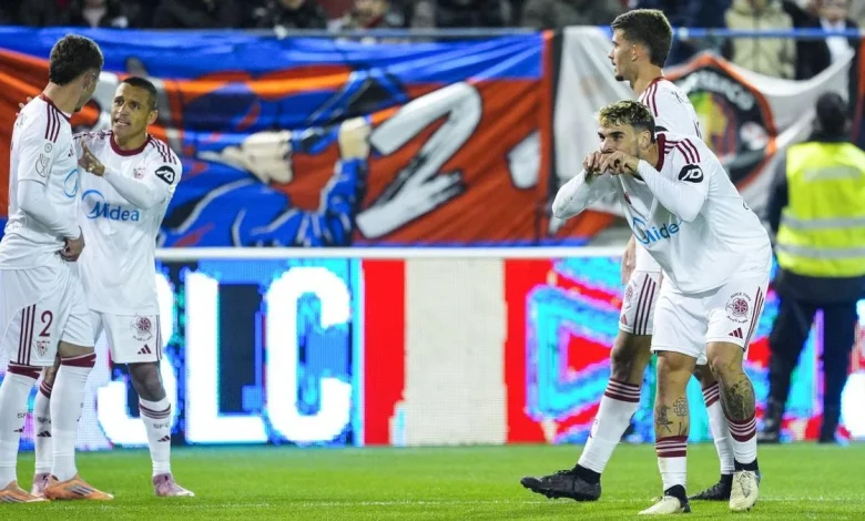 Triunfo sufrido del Sevilla en Almendralejo que le da el pase a los dieciseisavos de Copa del Rey (1-2)