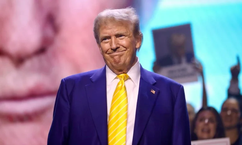 Trump's Unposted Truth Social Rant Exposed As Leaked Oval Office Photo 'Says It All'