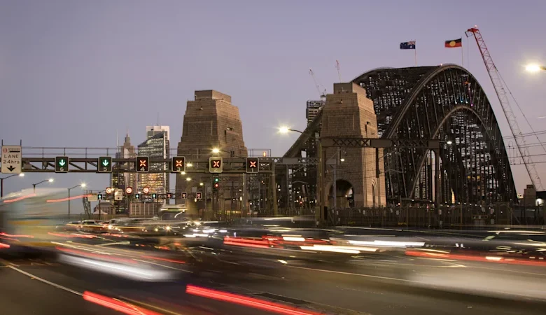 Two-way tolling on Sydney Harbour Bridge and Tunnel set to start in 2028