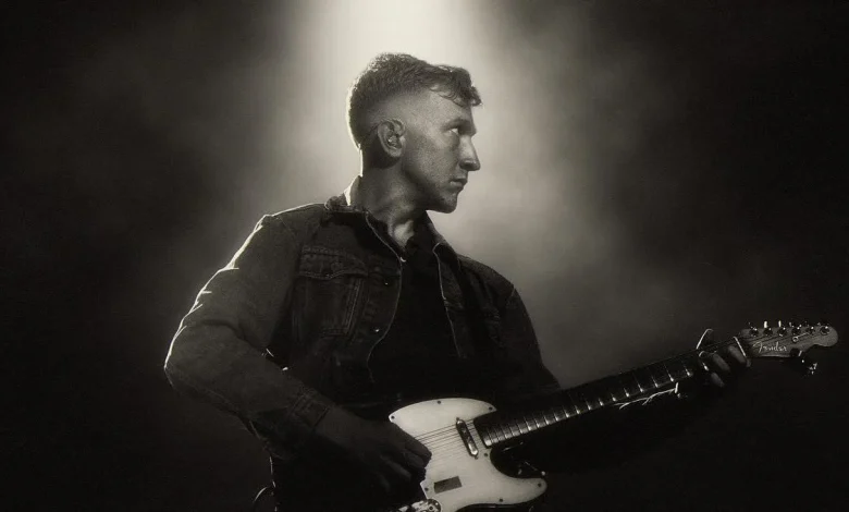 Tyler Childers Announces 2026 ‘Snipe Hunt’ Tour Featuring Jon Batiste, Evan Honer & More