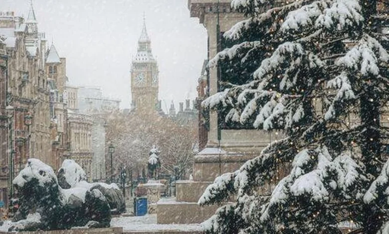 UK snow maps turn purple as White Christmas forecast shows wintry showers