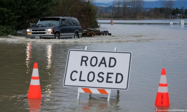 US: Thousands told to evacuate amid floods in Washington
