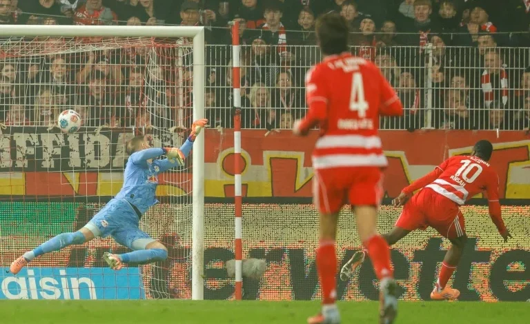 Union sink second-placed Leipzig to climb in Bundesliga