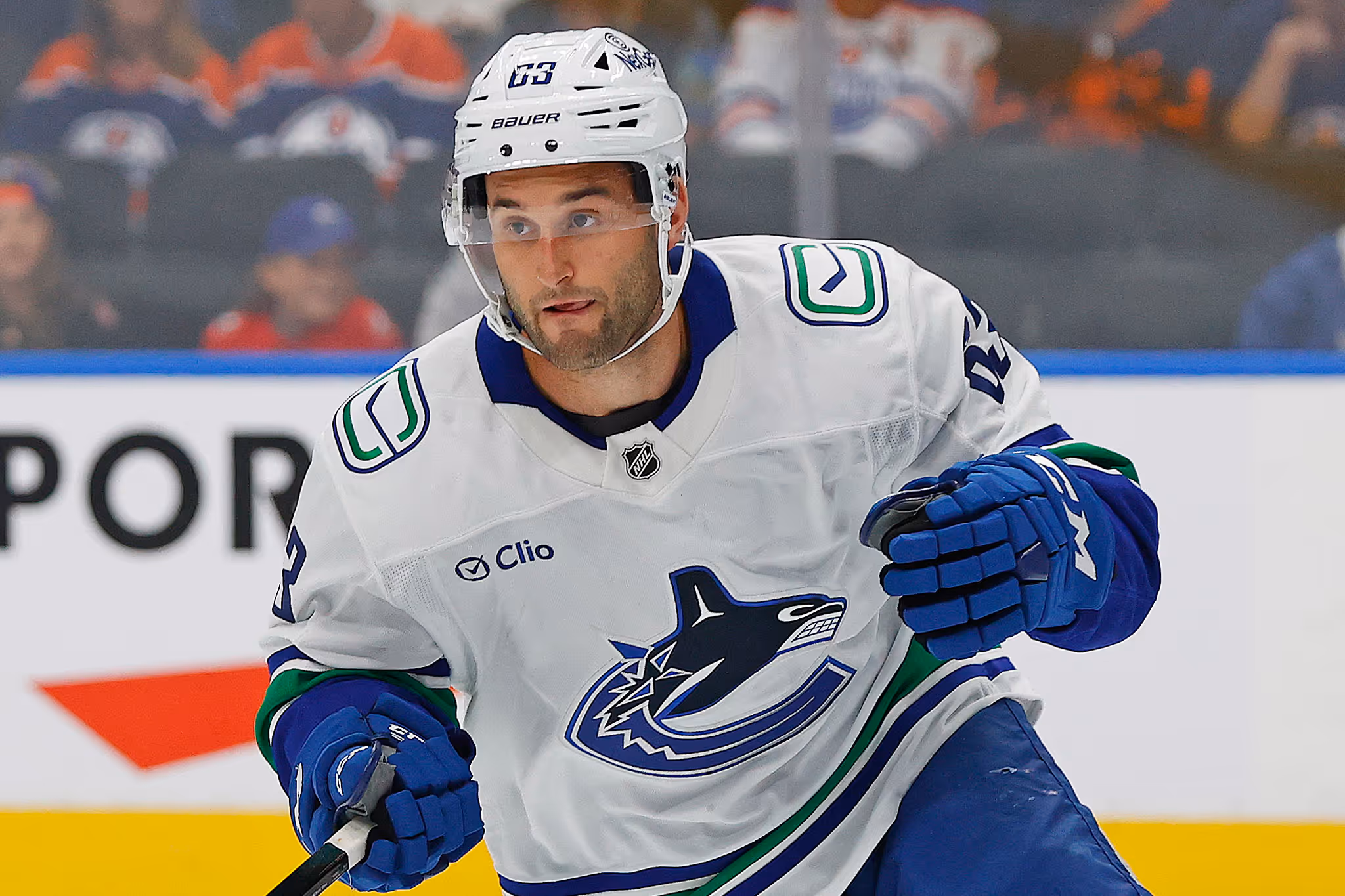 Vancouver Canucks sign Max Sasson to two-year contract extension
