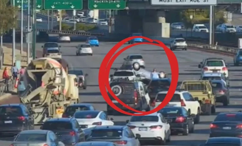 Vehicle Rollover Causes Peak-Hour Traffic Chaos on Perth Freeway
