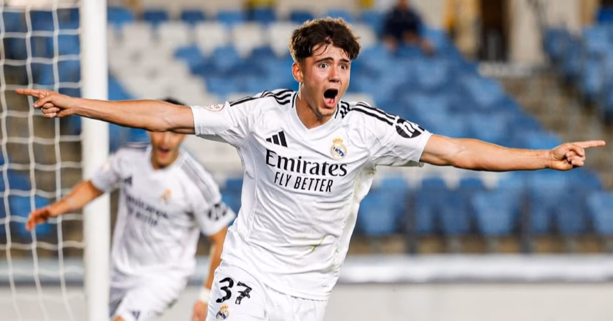 Víctor Valdepeñas, el canterano que ha llamado Xabi Alonso para suplir las bajas por lesión del Real Madrid en el partido ante el Alavés