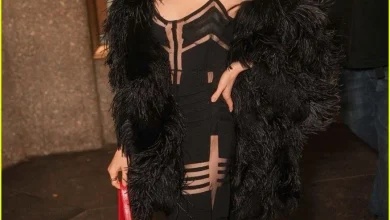 Victoria Beckham and Lily Collins Share Backstage Fun on The Tonight Show