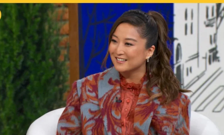 Video: Ashley Park Covers Sabrina Carpenter's 'Espresso' in New Clip of EMILY IN PARIS Season 5