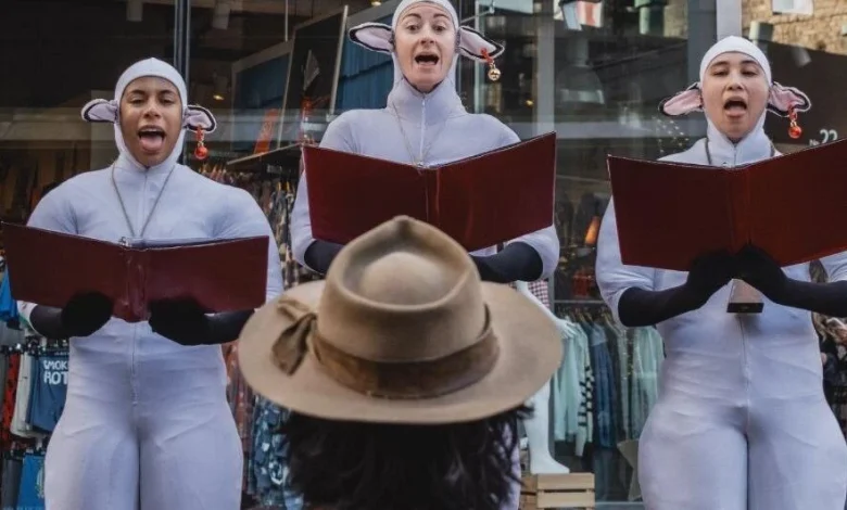 Viral carollers dressed as sheep set to sing in Ontario this holiday season. Here’s where to find the roaming flock