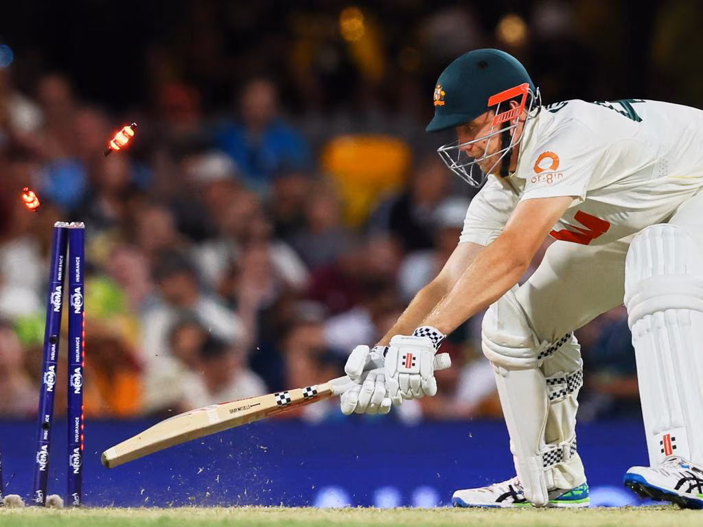 Warner slams Green as Aussies open door for patchy England