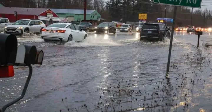 Washington State declares emergency as 100,000 people displaced due to flooding